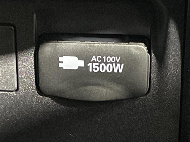 Toyota PRIUS 2023 8060020-5