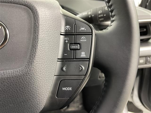 Toyota PRIUS 2023 8060037-3