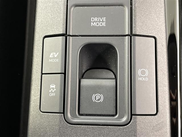 Toyota PRIUS 2023 8060037-8
