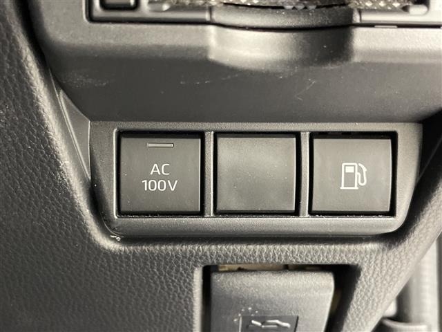 Toyota PRIUS 2023 8060037-9