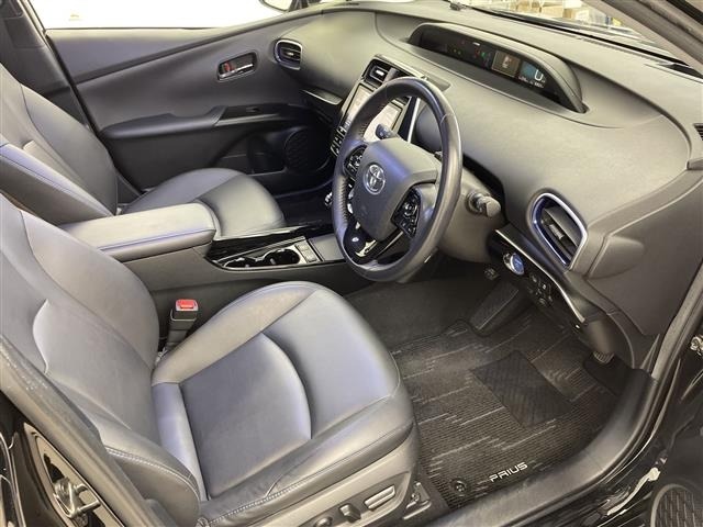 Toyota PRIUS 2019 8060048-6