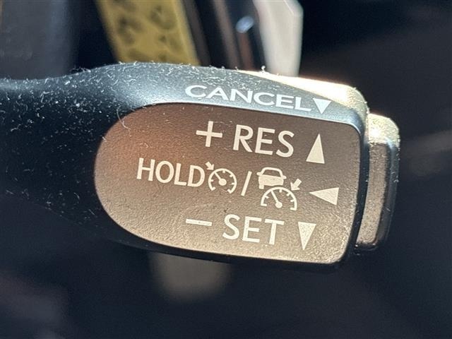 Toyota PRIUS 2019 8060049-8