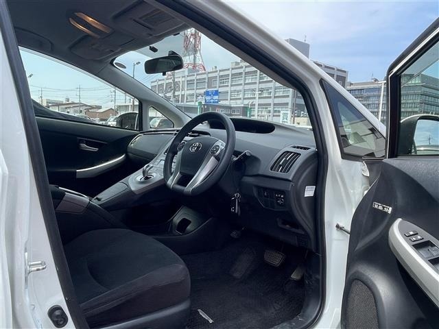 Toyota PRIUS 2015 8060050-12