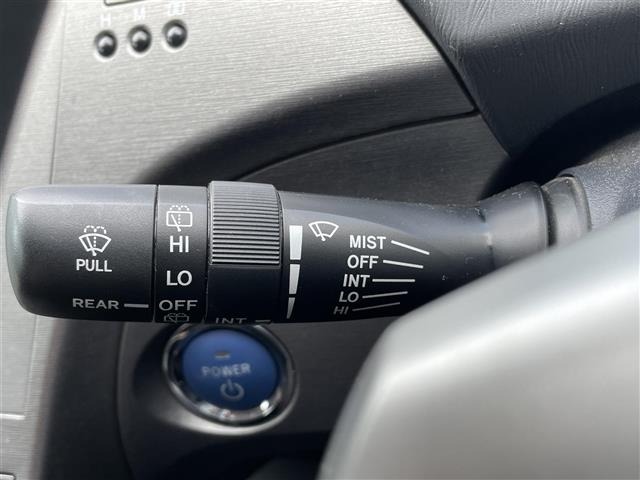 Toyota PRIUS 2015 8060050-21