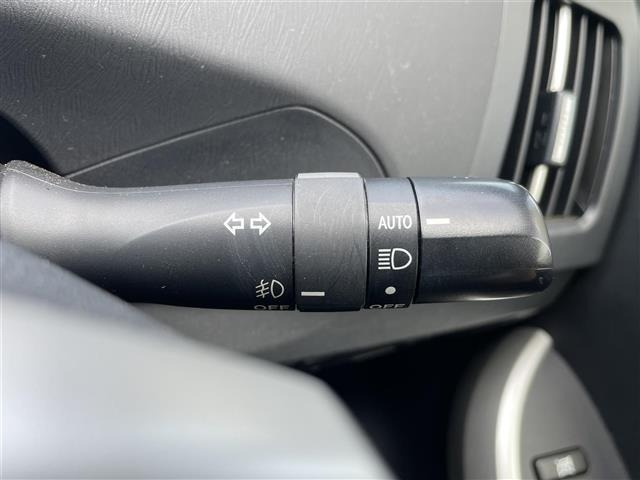 Toyota PRIUS 2015 8060050-5