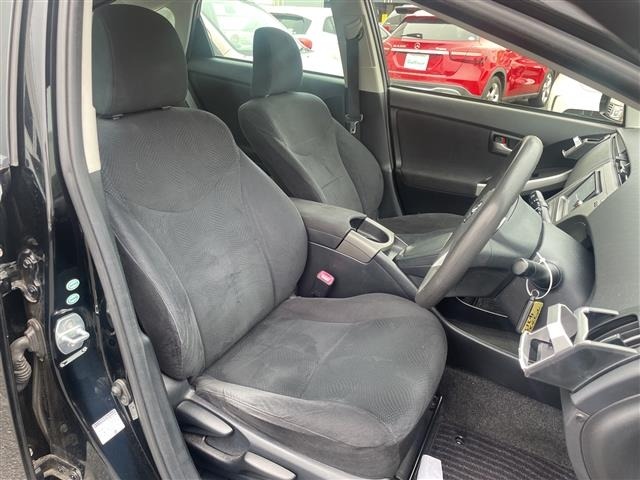 Toyota PRIUS 2013 8060060-1