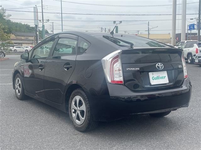 Toyota PRIUS 2013 8060060-13