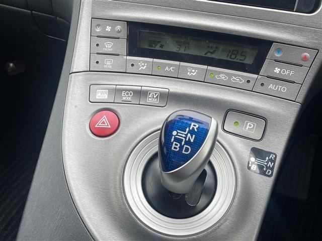 Toyota PRIUS 2013 8060060-21