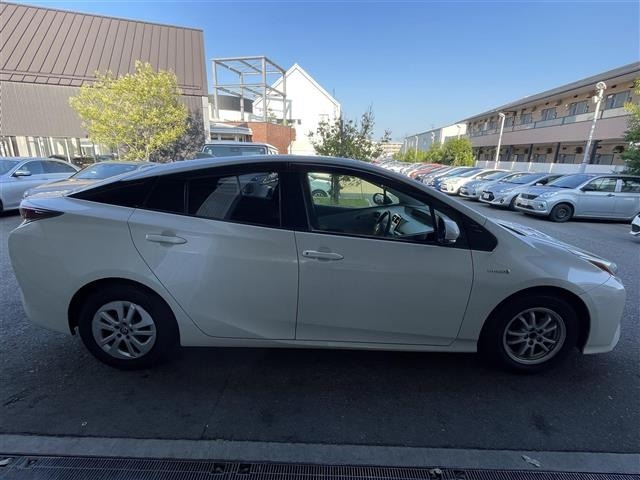 Toyota PRIUS 2016 8060062-2