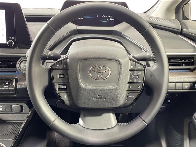 Toyota PRIUS 2025 8060067-1