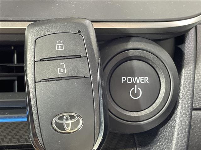 Toyota PRIUS 2025 8060067-6