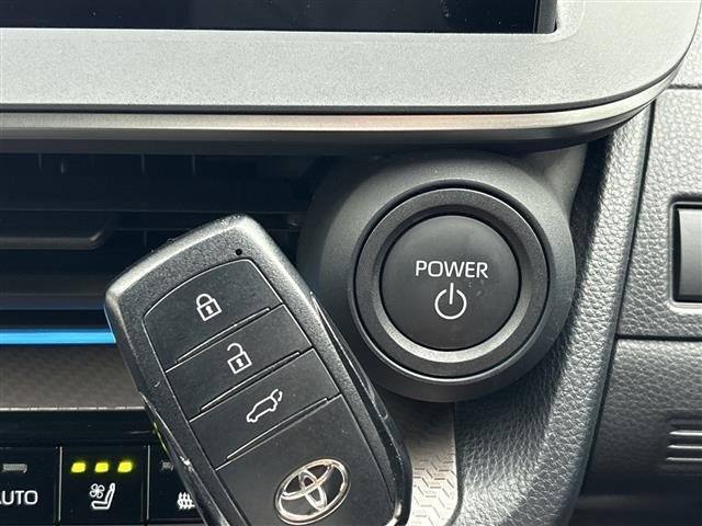 Toyota PRIUS 2023 8060068-10