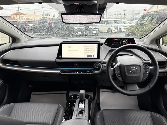 Toyota PRIUS 2023 8060068-15