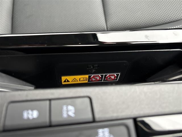 Toyota PRIUS 2023 8060068-2