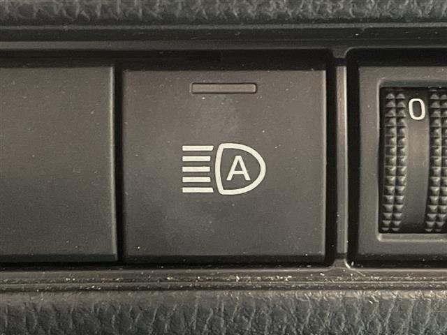 Toyota PRIUS 2023 8060076-1