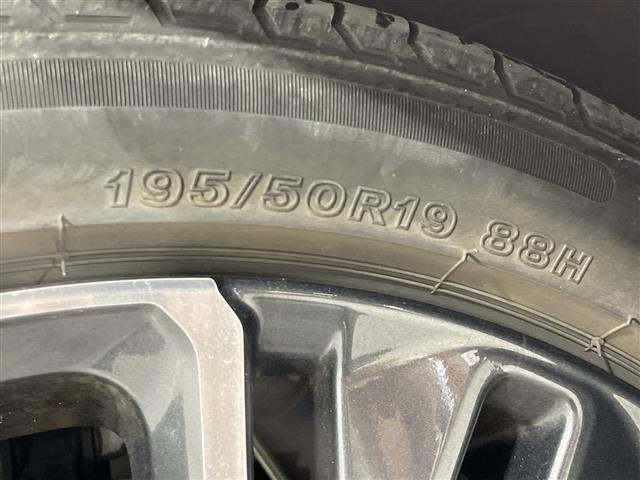 Toyota PRIUS 2023 8060076-15