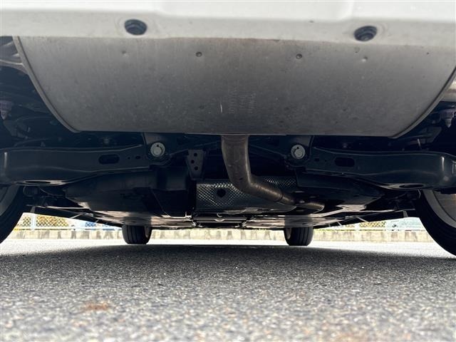 Toyota PRIUS 2023 8060077-13