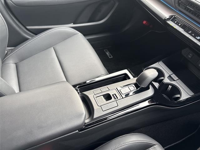 Toyota PRIUS 2023 8060077-22