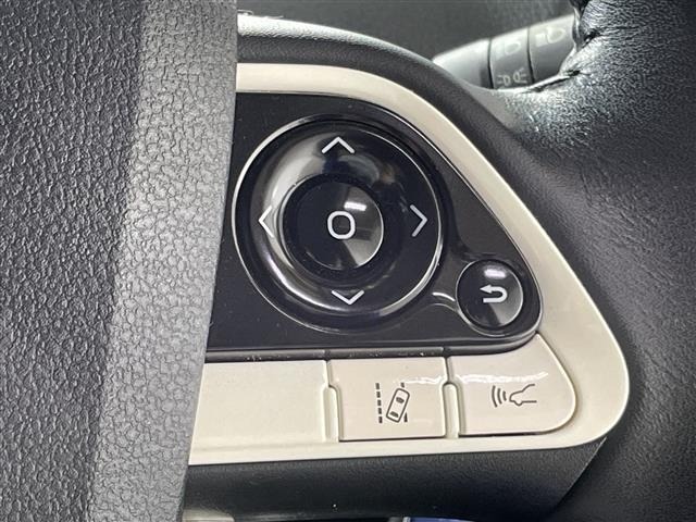 Toyota PRIUS 2017 8060081-1