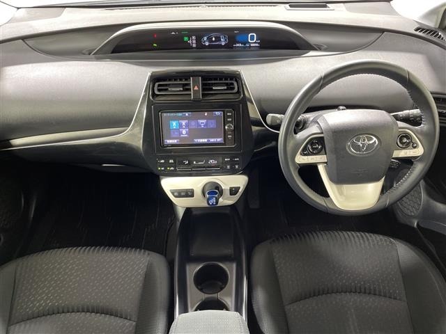 Toyota PRIUS 2017 8060081-15