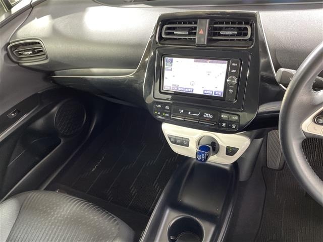 Toyota PRIUS 2017 8060081-5