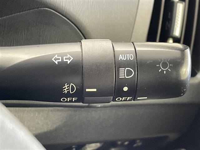 Toyota PRIUS 2012 8060088-12