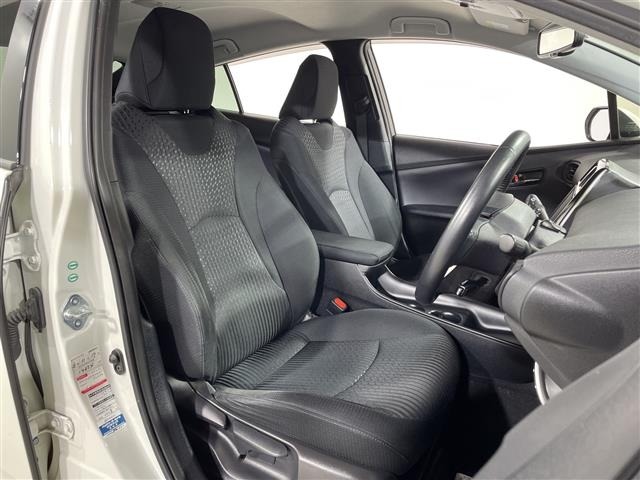 Toyota PRIUS 2017 8060102-4