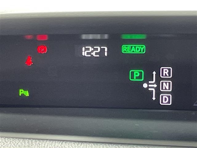 Toyota PRIUS 2017 8060102-7