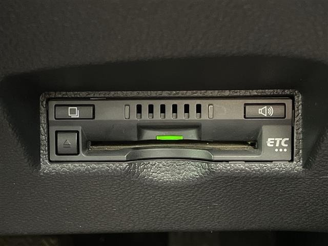Toyota PRIUS 2018 8060110-1
