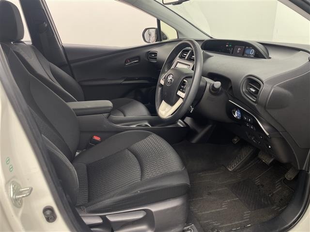 Toyota PRIUS 2017 8060114-22