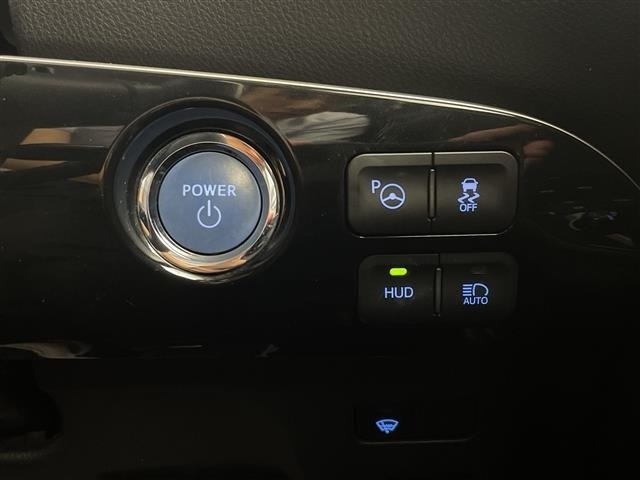 Toyota PRIUS 2017 8060114-5