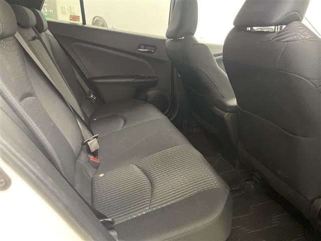 Toyota PRIUS 2017 8060114-6