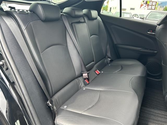 Toyota PRIUS 2017 8060115-10