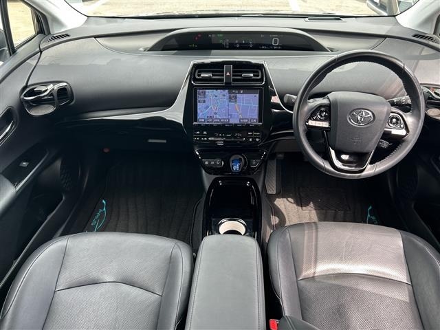 Toyota PRIUS 2017 8060115-14