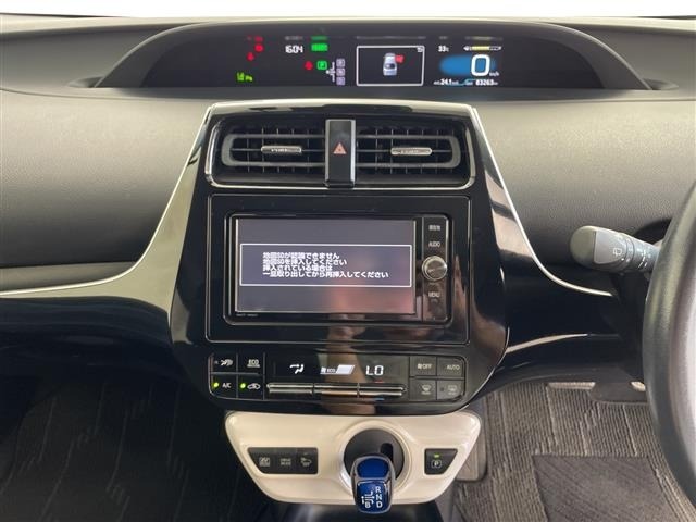 Toyota PRIUS 2017 8060120-17