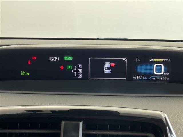 Toyota PRIUS 2017 8060120-3