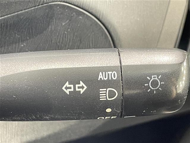 Toyota PRIUS 2015 8060143-22
