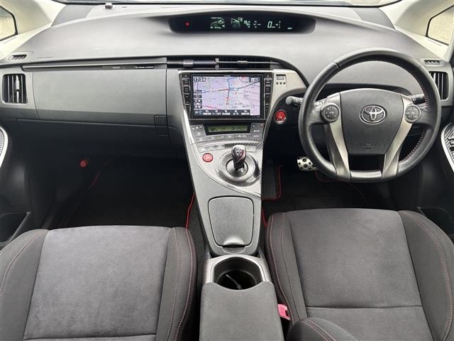 Toyota PRIUS 2014 8060144-15