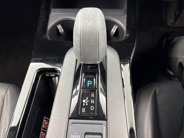 Toyota PRIUS 2024 8060156-8