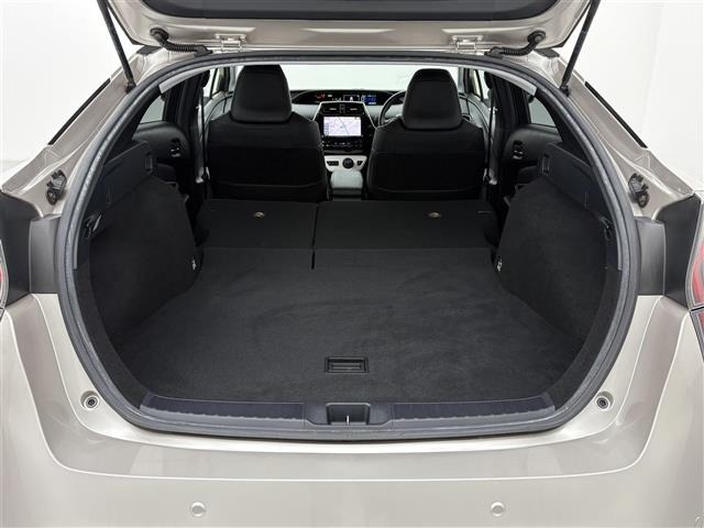 Toyota PRIUS 2016 8060157-10