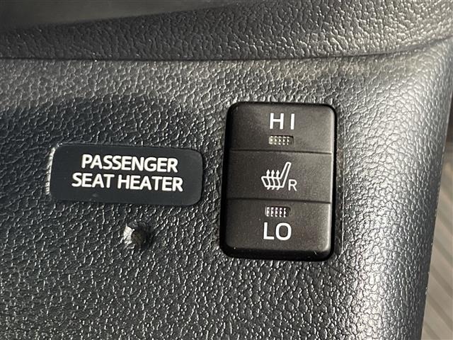 Toyota PRIUS 2017 8060160-23