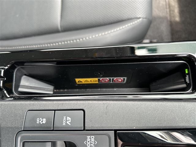 Toyota PRIUS 2023 8060175-10