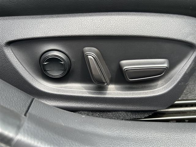 Toyota PRIUS 2023 8060175-20