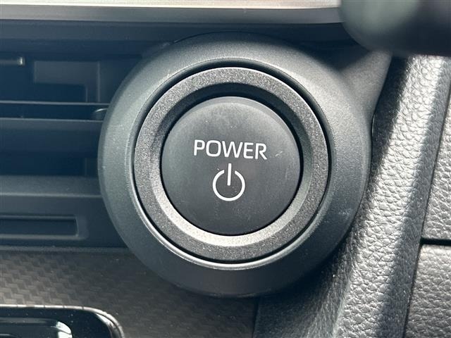 Toyota PRIUS 2023 8060175-22