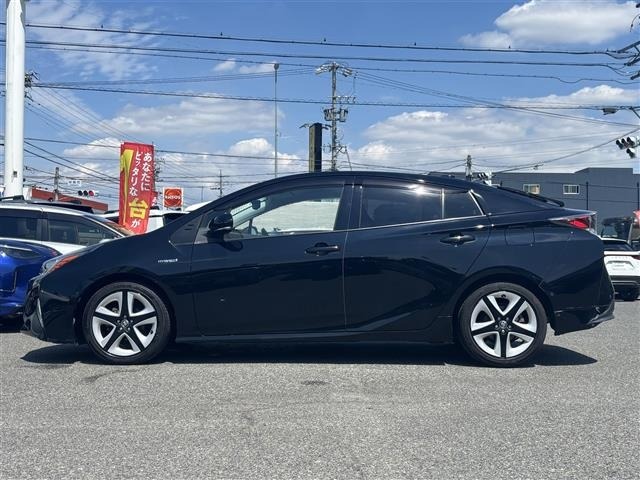Toyota PRIUS 2017 8060182-5