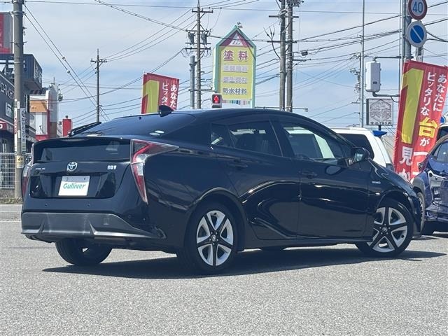 Toyota PRIUS 2017 8060182-9