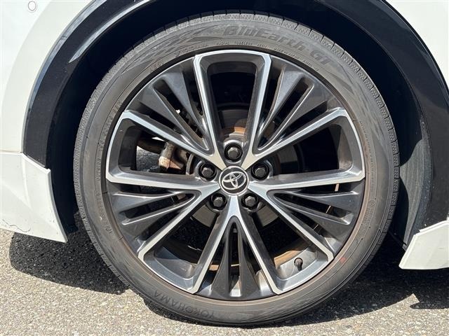 Toyota PRIUS 2024 8060190-10
