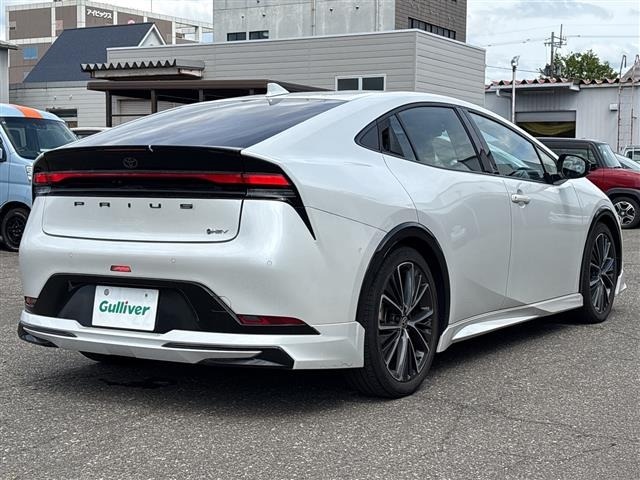Toyota PRIUS 2024 8060190-18