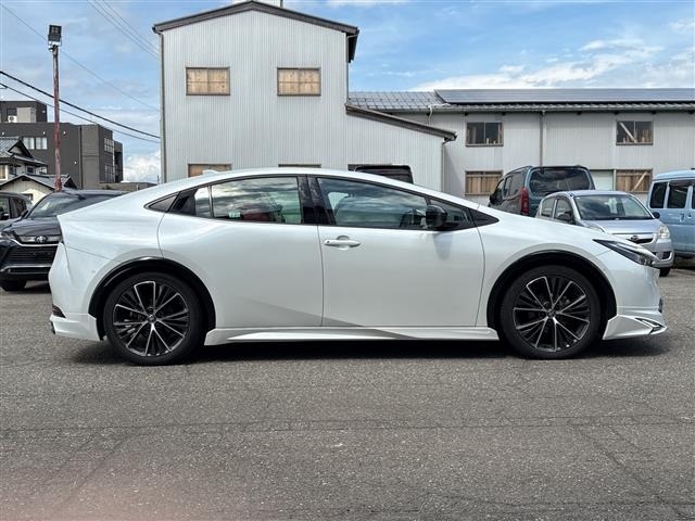 Toyota PRIUS 2024 8060190-21