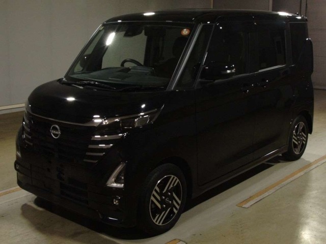 Nissan ROOX 2023 8052316-0